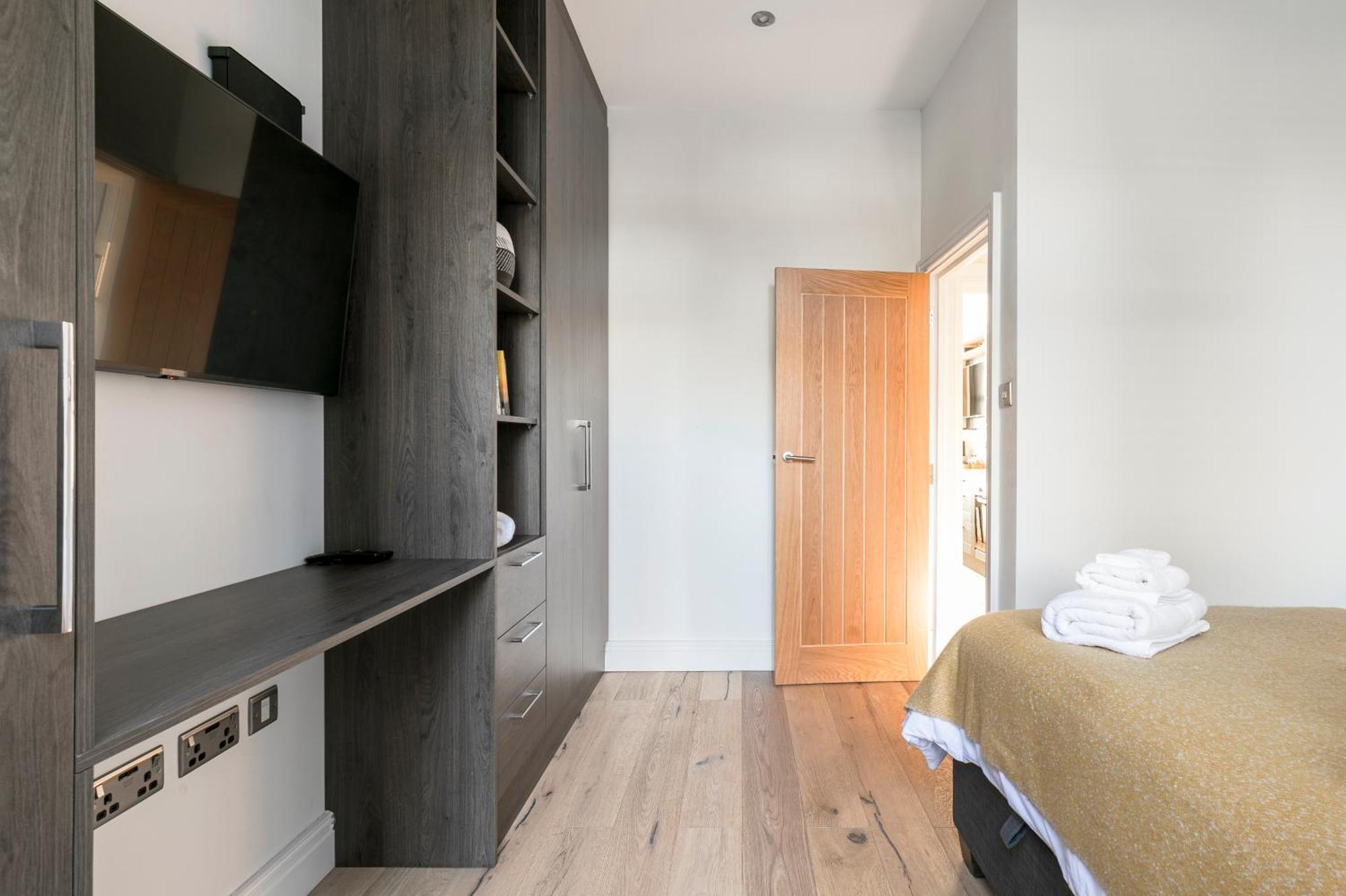 Modern Aptmt, 2 Stops To Central London, Smart Lock, Netflix إيلينغ المظهر الخارجي الصورة
