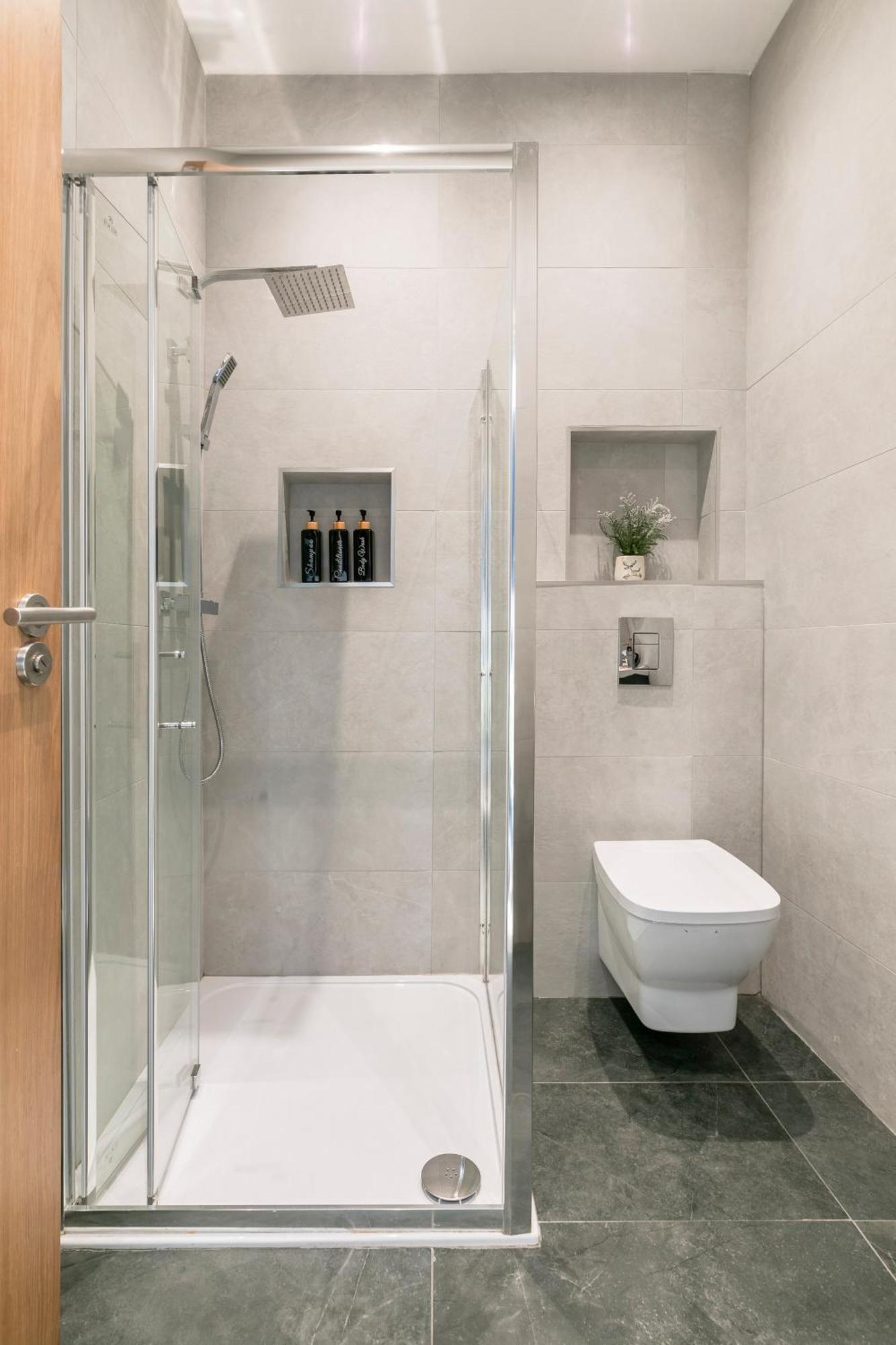 Modern Aptmt, 2 Stops To Central London, Smart Lock, Netflix إيلينغ المظهر الخارجي الصورة